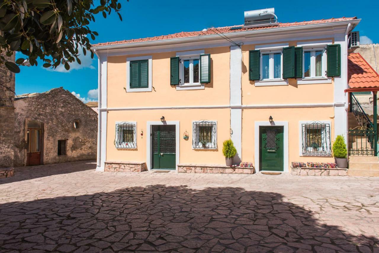 Spiti Lagis Villa Chlomatianá Buitenkant foto