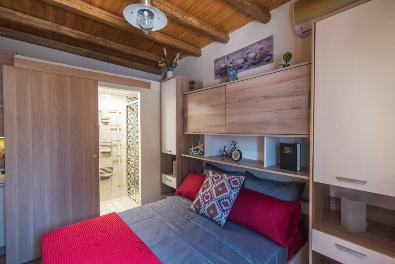 Spiti Lagis Villa Chlomatianá Buitenkant foto