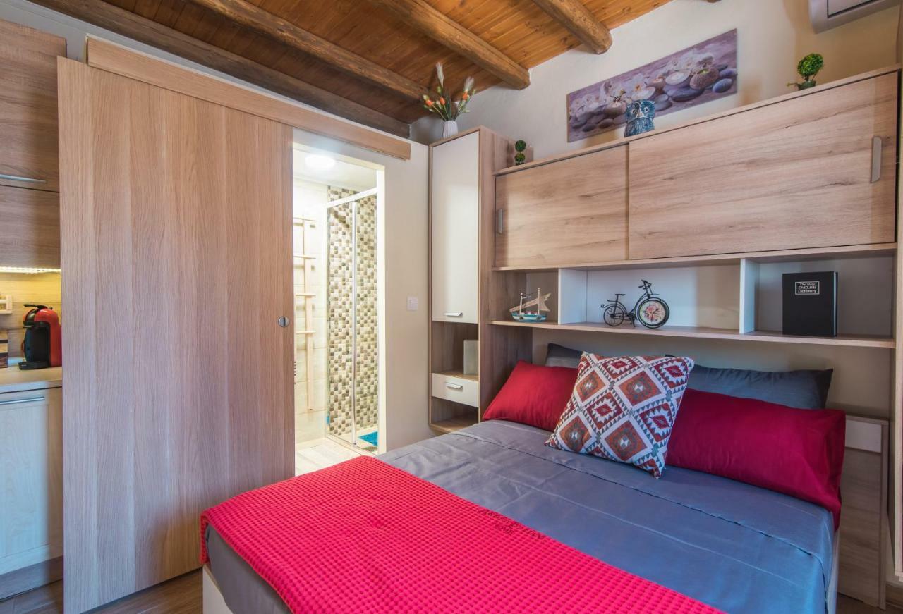 Spiti Lagis Villa Chlomatianá Buitenkant foto